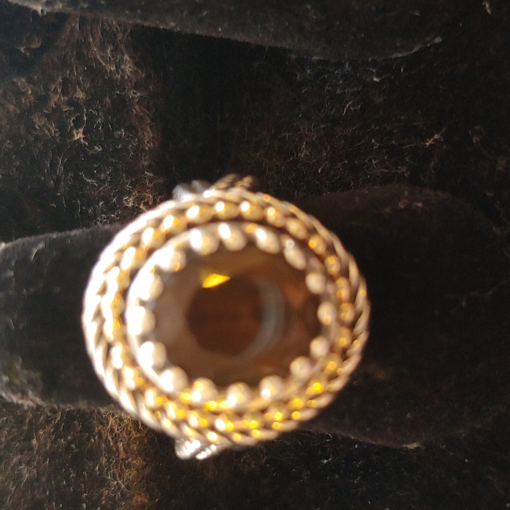 Ring - Picture 2 of 3